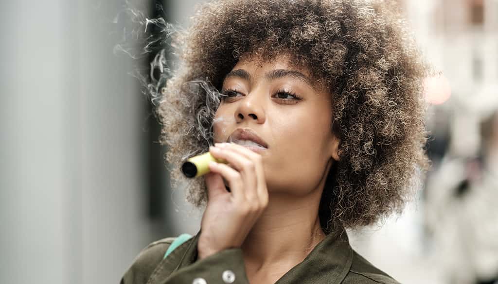 Is smoking safe guide by experts at Smokis Dallas in Marsh Ln and Dallas TX